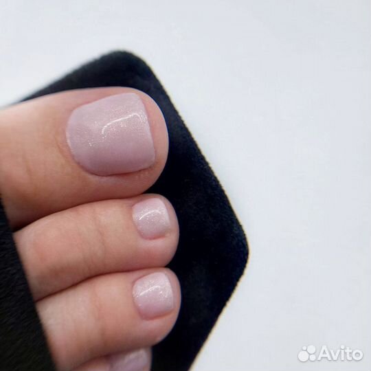 Маникюр + педикюр