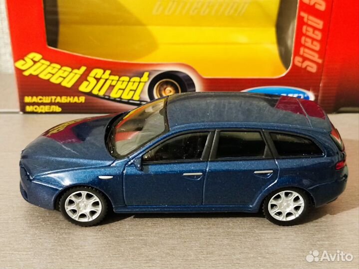 Модель автомобиля Alfa Romeo 159 Sportwagon 1/43