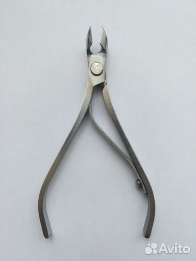 Кусачки (щипчики) маникюрные