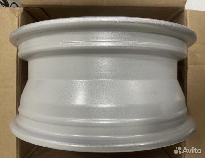 Новые оригинальные Mitsubishi Outlander R16 (2022)