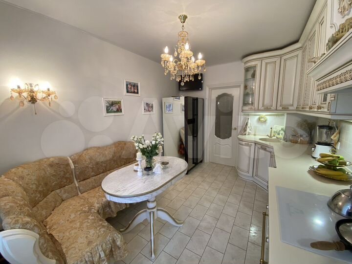 3-к. квартира, 90 м², 7/12 эт.