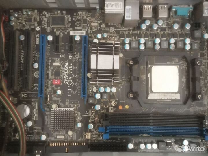 Материнская плата с процессором