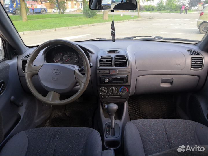 Hyundai Accent 1.5 AT, 2001, 130 000 км