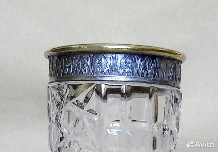 Великолепная хрустальная ваза с серебряным ободом