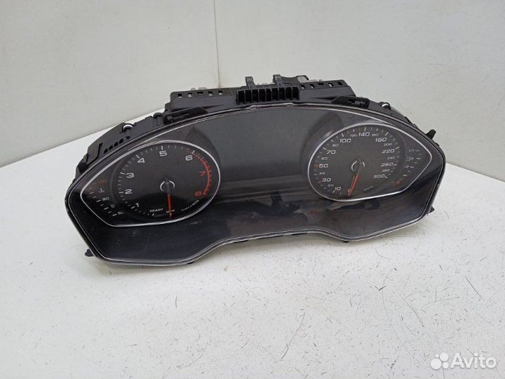 Панель приборов Audi Q5/SQ5