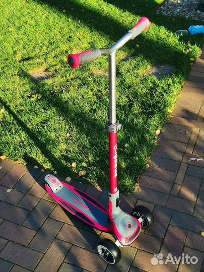 Самокат Globber Ultimum трехколесный