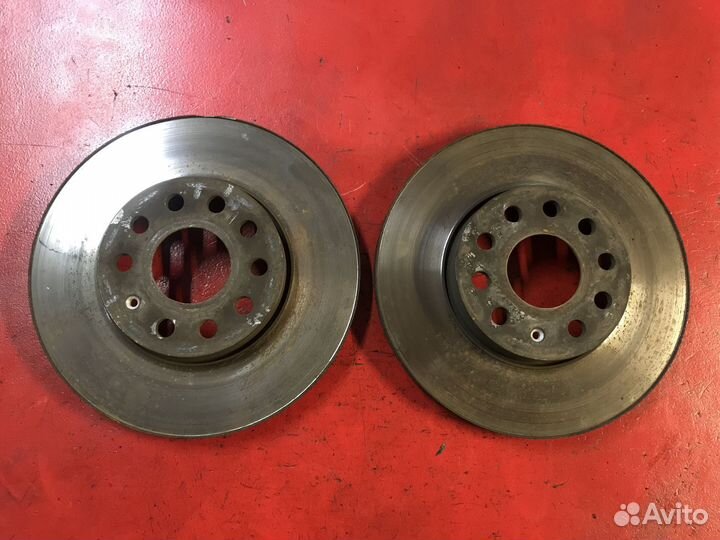 Диски тормозные передние Volkswagen Golf MK7