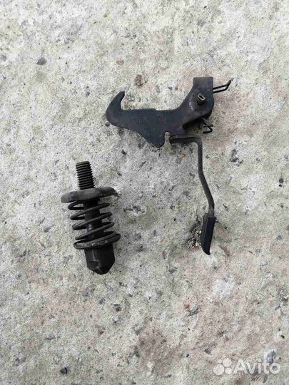 Замок Капота Опель Астра H