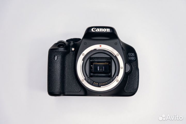 Фотоаппарат Canon 600d 18-135 6к пробег + комплект