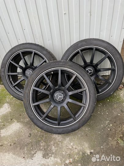 Kumho Ecsta PS91 255/40 R20 и 285/35 R20