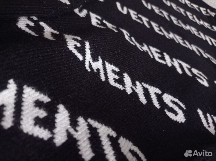 Свитер vetements