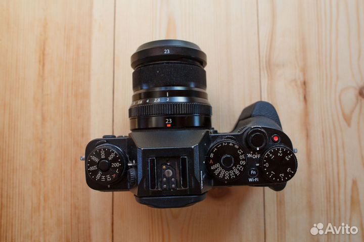 Фотоаппарат Fujifilm X-T1. Полностью исправен
