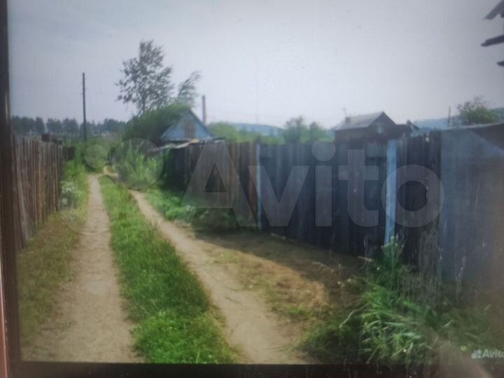 Дом 25 м² на участке 8 сот.