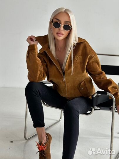 Вельветовый бомбер