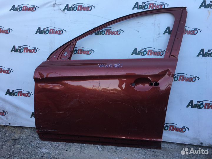 Дверь передняя левая Volvo XC60