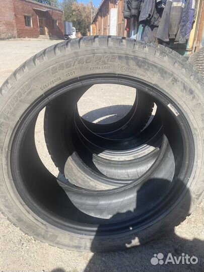 Michelin X-Ice North 3 245/45 R18 100