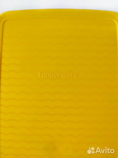 Контейнер Tupperware