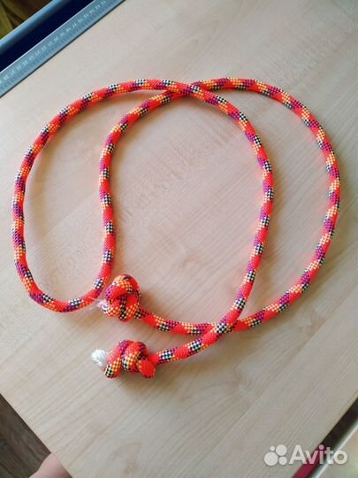 Скакалка для худ гимнастики Новая