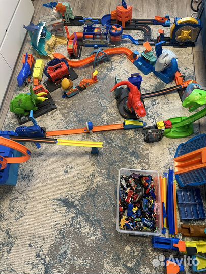 Игрушки Hot Wheels