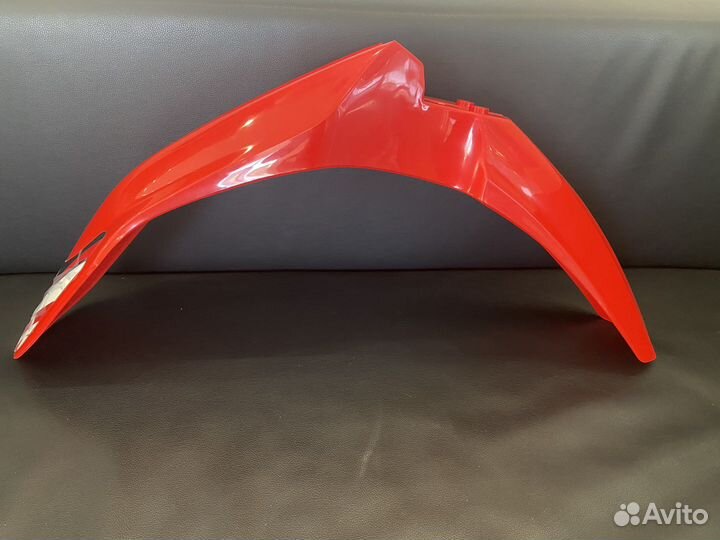 Крыло переднее Regulmoto,Bse