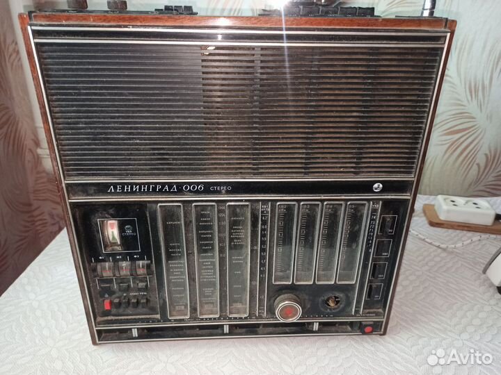 Радиоприемник СССР Ленинград 006