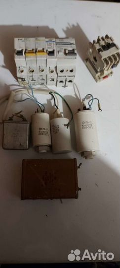 Конденсаторы, автоматические выключатели