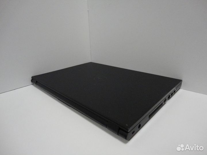 Ноутбук Dell с быстрым SSD