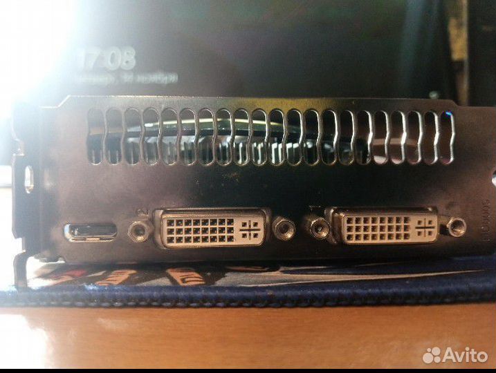 Продам только вместе три видеократы