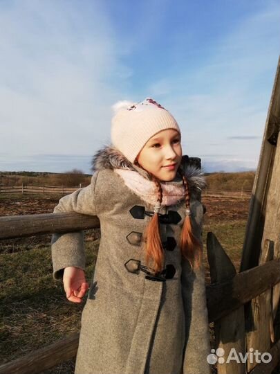 Пальто для девочки 134 140