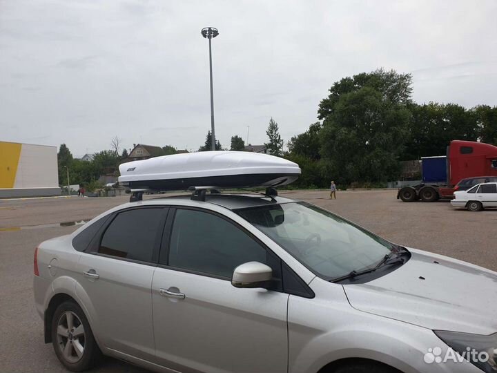 Бокс 380 на крышу автомобиля