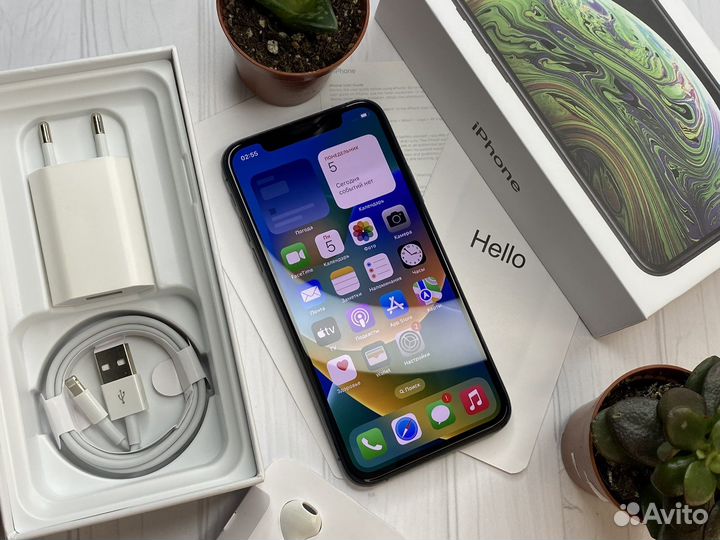 iPhone Xs, 64 ГБ