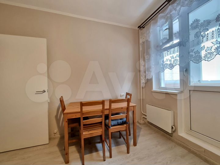 2-к. квартира, 58 м², 8/25 эт.