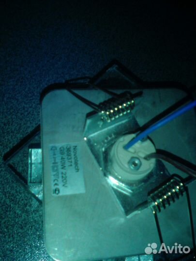 Светильник встраиваемый потолочнай