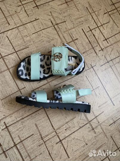 Босоножки cavalli