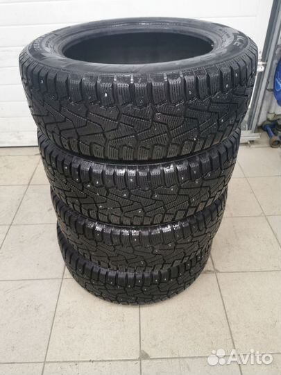 Pirelli Ice Zero 205/55 R16 94T