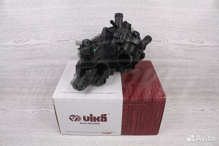 Помпа с термостатом 1,4 TSI Volkswagen Taos