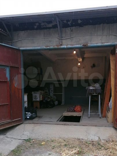 Гараж, > 30 м²