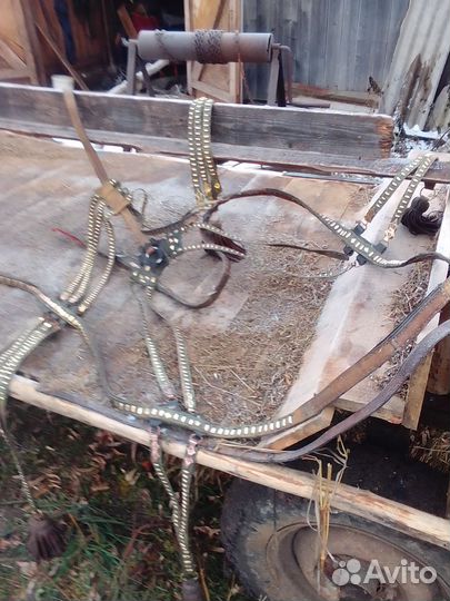 Конская телега, сбруя наборная