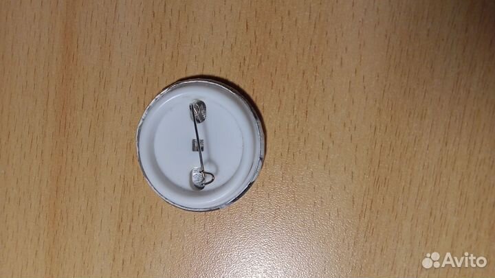 Значок с Ли Феликсом