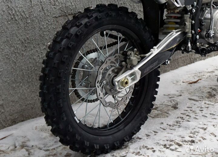 Эндуро / кросс мотоцикл BSE Z3 21/18 Gold Black