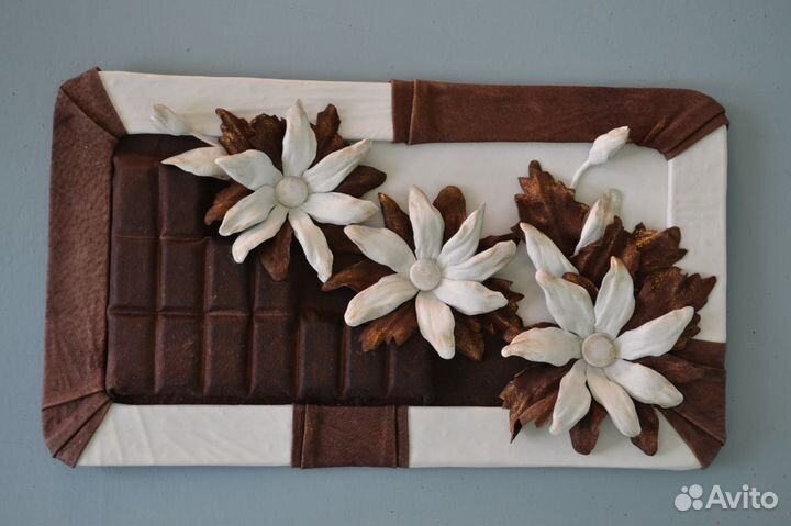 Картина из кожи