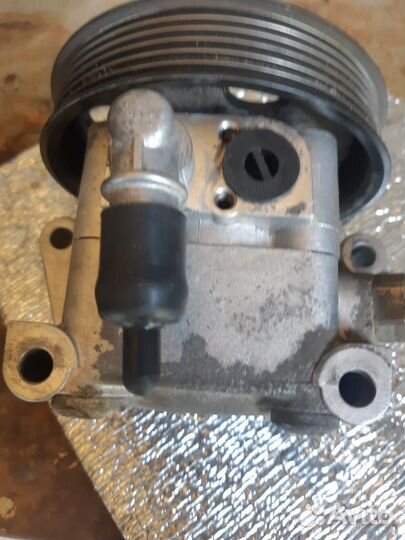 Продаю насос гидроусилителя руля(гур)