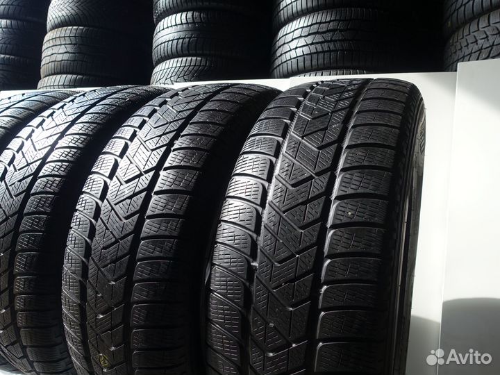 Pirelli Scorpion Winter 215/70 R16