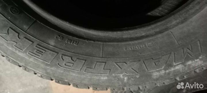 Maxtrek Trek M7 205/60 R16