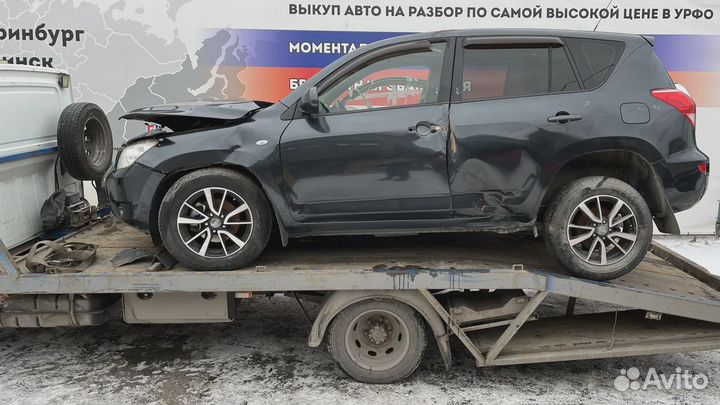 Дефлектор воздушный центральный Toyota RAV4 (XA30) 55670-42050-B0