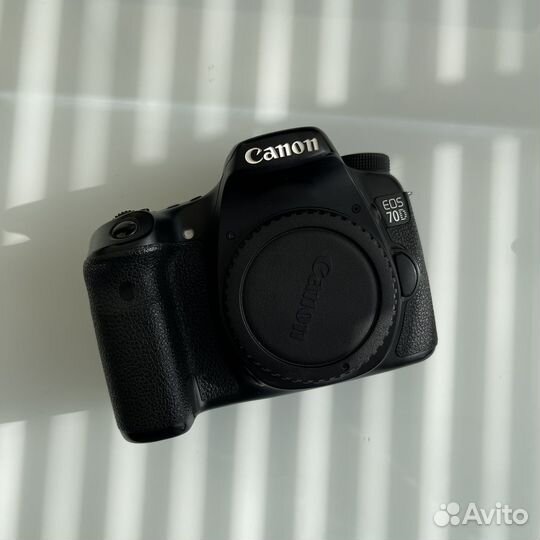 Зеркальный фотоаппарат