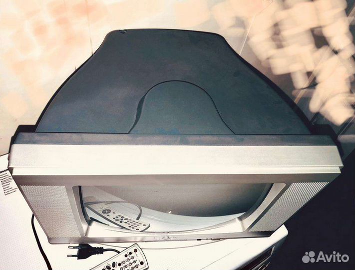 Телевизор TCL + пульт