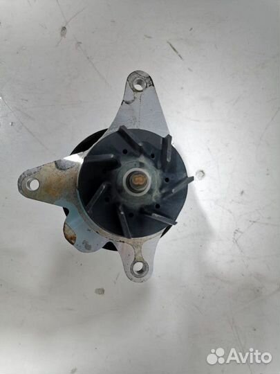 Водяная помпа Land Rover Discovery 4 рест. 2015