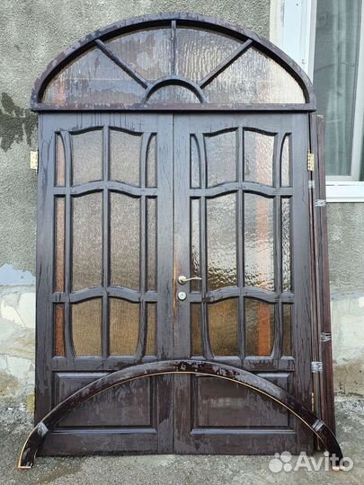 Дверь пластиковая входная