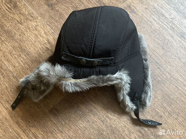 Отдам зимнюю шапку на подростка